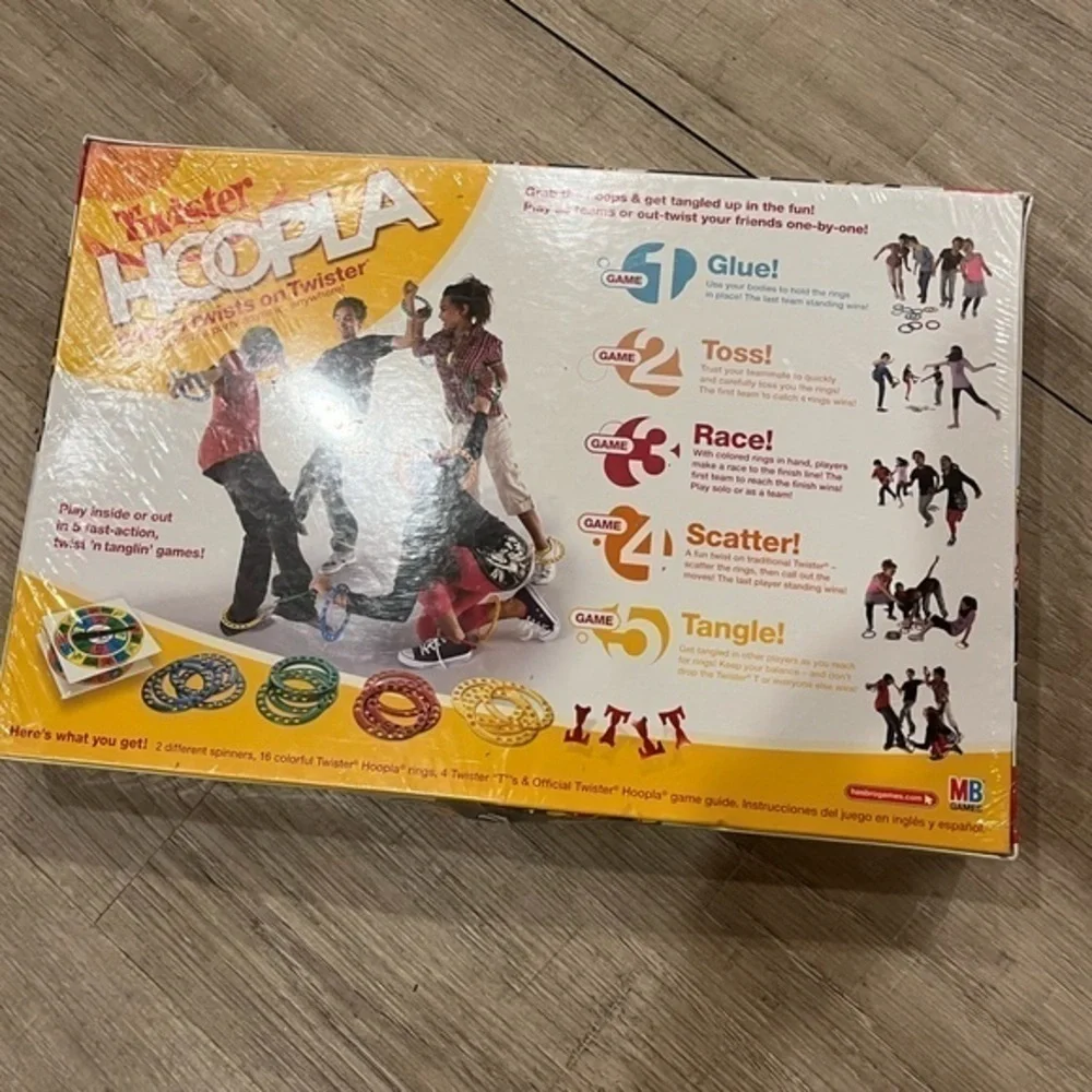 New Twister Hoopla Kids 2009 Game Sealed Box